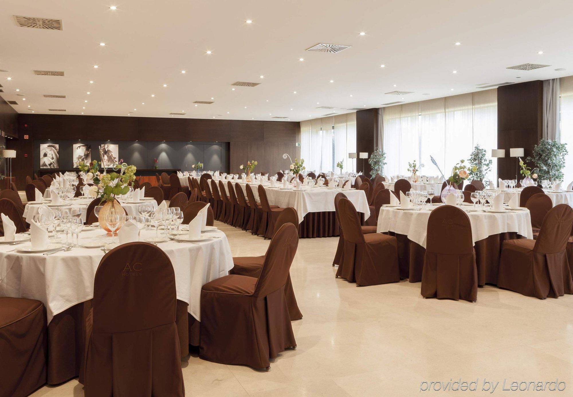 Ac Hotel Sevilla Forum By Marriott Екстериор снимка